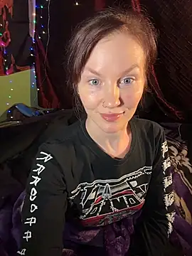 courtneyoccult online show from 11/07/25, 07:19