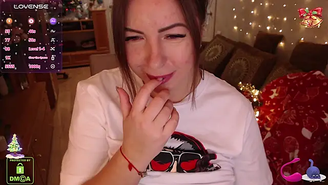 LauraClarck online show from 12/16/24, 05:49