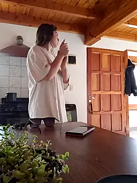 Snapshot of Elnonoykeila77 chatting on 01/24/25, 09:47 Elnonoykeila77 online show from 01/24/25, 09:47