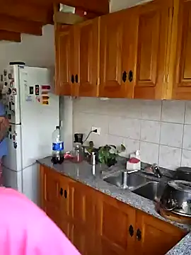 Snapshot of Elnonoykeila77 chatting on 02/03/25, 03:38 Elnonoykeila77 online show from 02/03/25, 03:38