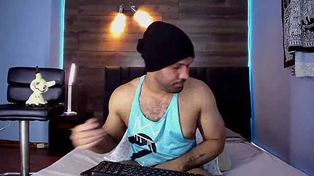 Snapshot of anthonylatynxd chatting on 03/01/25, 11:58 anthonylatynxd online show from 03/01/25, 11:58