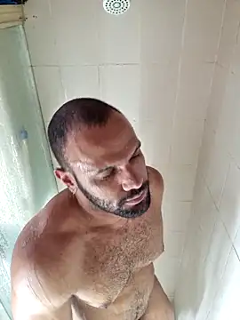 Snapshot of anthonylatynxd chatting on 09/26/25, 03:05 anthonylatynxd online show from 09/26/25, 03:05