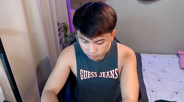 Snapshot of princeJayX chatting on 12/03/24, 10:28 princeJayX online show from 12/03/24, 10:28