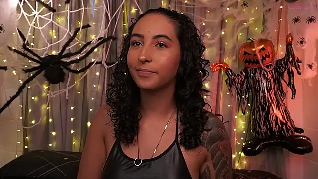 agatha collins  online show from 10/07/25, 07:11