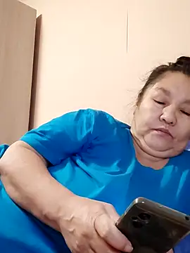 Snapshot of Zulfiya_Bruce chatting on 11/26/25, 03:24 Zulfiya Bruce online show from 11/26/25, 03:24