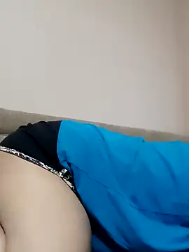 Snapshot of Zulfiya_Bruce chatting on 11/30/25, 05:39 Zulfiya Bruce online show from 11/30/25, 05:39