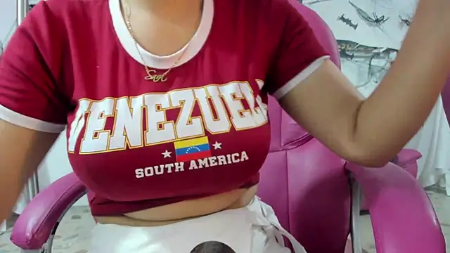 CAMILA--REY online show from 10/22/25, 10:53