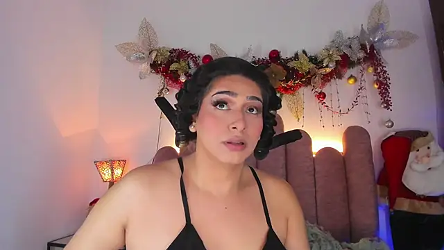 Snapshot of ISABELLASSMITH chatting on 12/24/24, 11:22 ISABELLASSMITH online show from 12/24/24, 11:22