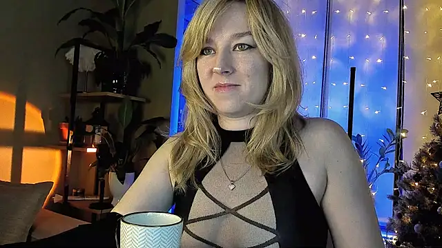 Snapshot of 5_in_one chatting on 12/31/24, 04:38 5 in one online show from 12/31/24, 04:38