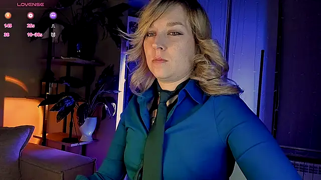 5 in one online show from 10/31/25, 03:29