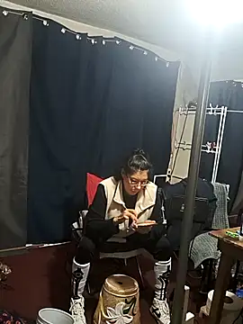 LaInsaciableIntensa online show from 11/06/25, 12:44