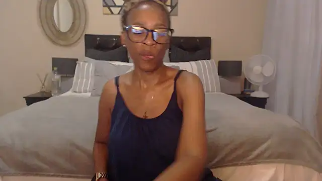 Creamyass22 online show from 01/29/25, 04:41