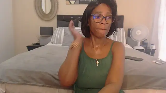 Creamyass22 online show from 02/04/25, 03:15