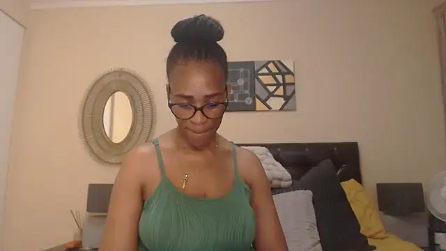 Creamyass22 online show from 03/18/25, 05:42