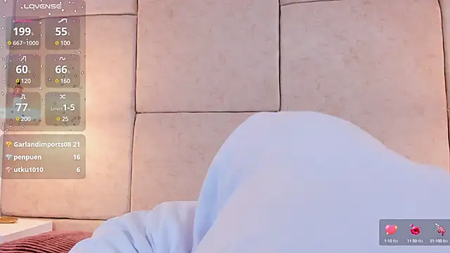 aisha vs online show from 12/28/24, 03:04