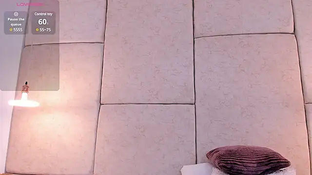 aisha vs online show from 01/17/25, 12:21