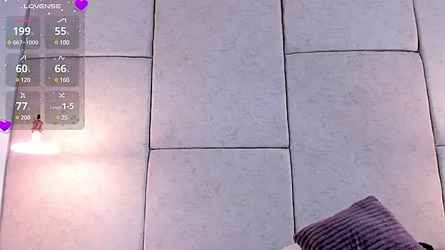 aisha vs online show from 02/22/25, 12:08