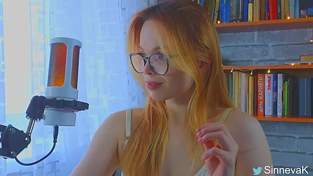 sinteas online show from 03/11/25, 12:50