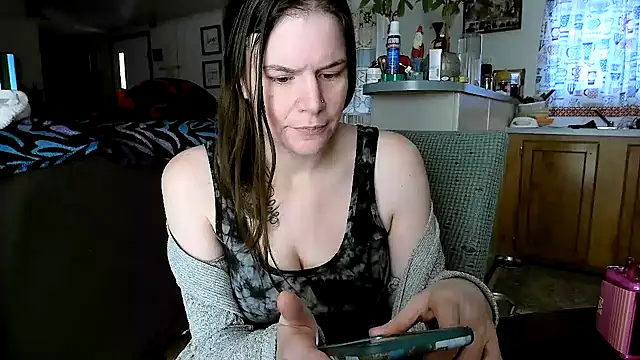 Snapshot of xodana chatting on 02/08/25, 07:59 xodana online show from 02/08/25, 07:59