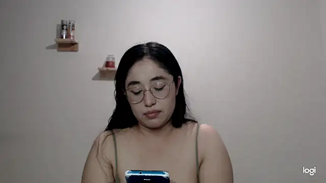 YummymeowW online show from 10/26/25, 03:45