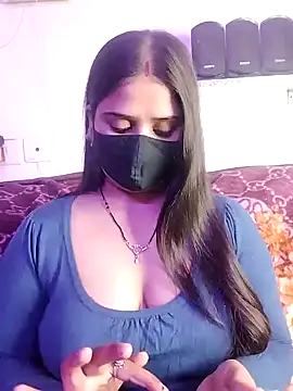 Snapshot of Janhvi_Bhabhi chatting on 01/15/25, 04:21 Janhvi Bhabhi online show from 01/15/25, 04:21