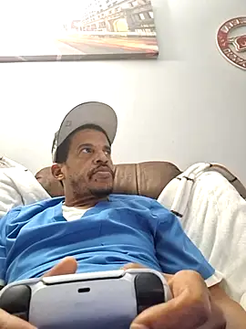 Snapshot of Fonzarelli chatting on 01/29/25, 06:43 Fonzarelli online show from 01/29/25, 06:43