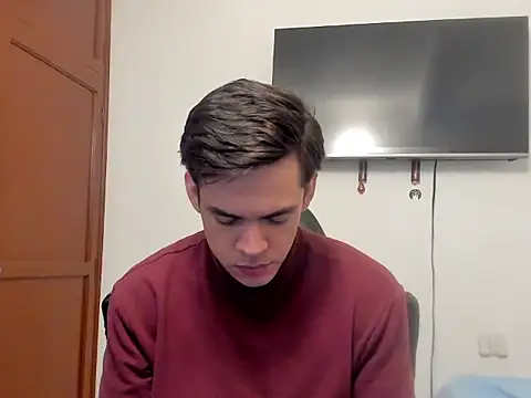 Snapshot of Lucian_Gomez_ chatting on 10/08/25, 08:50 Lucian Gomez online show from 10/08/25, 08:50