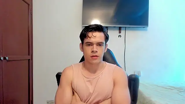 Snapshot of Lucian_Gomez_ chatting on 10/22/25, 01:50 Lucian Gomez online show from 10/22/25, 01:50