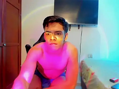 Snapshot of Lucian_Gomez_ chatting on 11/18/25, 07:40 Lucian Gomez online show from 11/18/25, 07:40