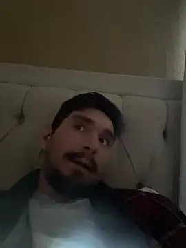 Snapshot of Tomthelong chatting on 03/12/25, 02:01 Tomthelong online show from 03/12/25, 02:01