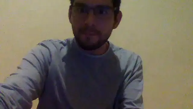 Snapshot of Tomthelong chatting on 11/03/25, 04:47 Tomthelong online show from 11/03/25, 04:47