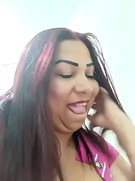 Snapshot of Alyona21 chatting on 02/25/25, 11:44 Alyona21 online show from 02/25/25, 11:44