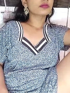 Snapshot of Beautifulsex4u chatting on 09/18/25, 06:43 Beautifulsex4u online show from 09/18/25, 06:43