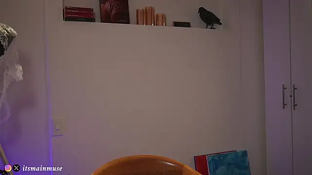 Snapshot of raphttalia_ chatting on 10/24/25, 11:56 raphttalia online show from 10/24/25, 11:56