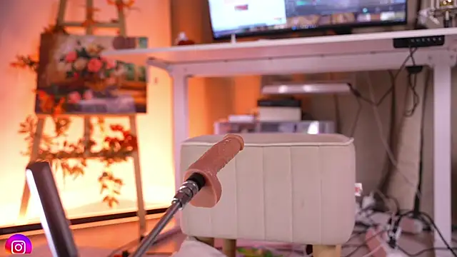 Snapshot of Lilevame chatting on 11/03/25, 02:07 Lilevame online show from 11/03/25, 02:07