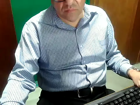 FernandoReuterG online show from 10/15/25, 03:06