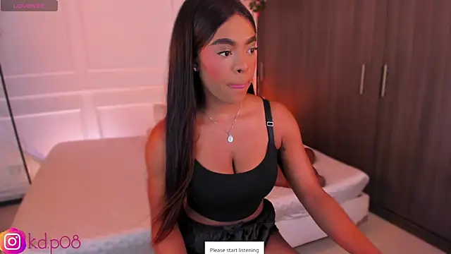 Snapshot of shannol_ryan chatting on 10/22/25, 12:55 shannol ryan online show from 10/22/25, 12:55