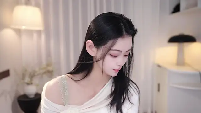 Ocean--Lili online show from 10/18/25, 02:18