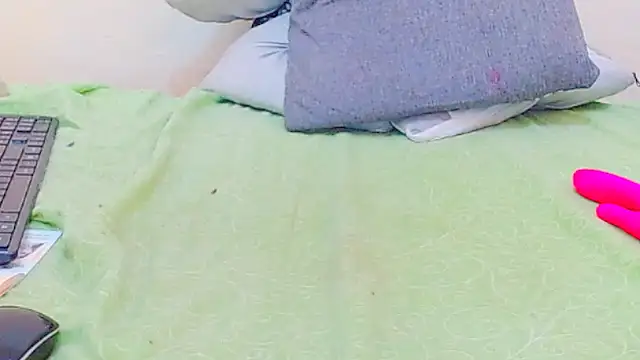 Camilexxx online show from 01/14/25, 06:38