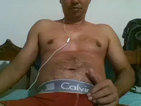 Snapshot of bbccol1 chatting on 01/17/25, 12:21 bbccol1 online show from 01/17/25, 12:21
