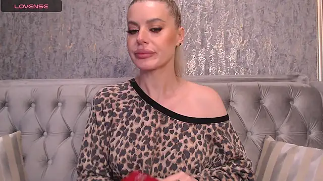 BlondieStar online show from 11/04/25, 10:53