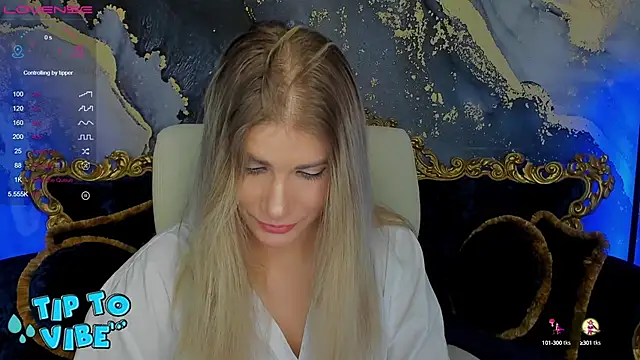 Snapshot of CassandraGood chatting on 12/15/24, 10:07 CassandraGood online show from 12/15/24, 10:07