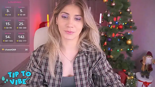 Snapshot of CassandraGood chatting on 12/30/24, 03:03 CassandraGood online show from 12/30/24, 03:03