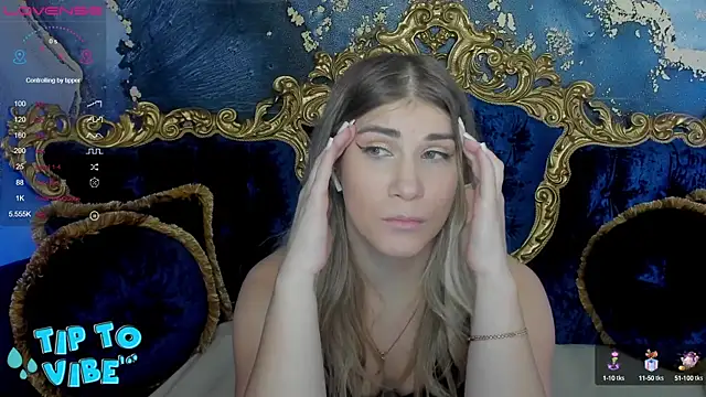 Snapshot of CassandraGood chatting on 01/04/25, 04:23 CassandraGood online show from 01/04/25, 04:23