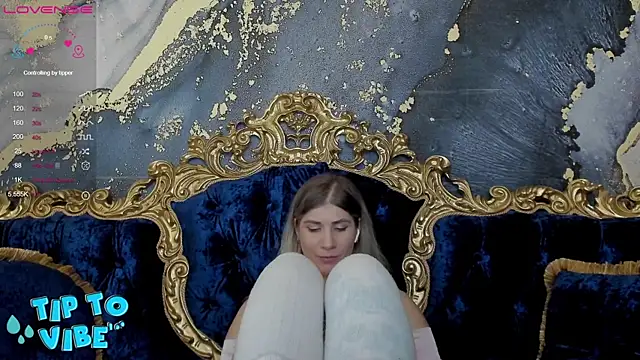 Snapshot of CassandraGood chatting on 01/10/25, 02:57 CassandraGood online show from 01/10/25, 02:57