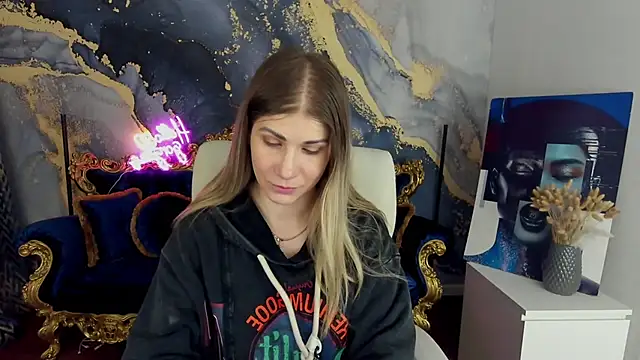 Snapshot of CassandraGood chatting on 03/16/25, 12:55 CassandraGood online show from 03/16/25, 12:55