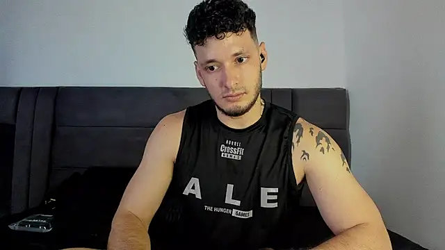 Snapshot of alejandro__2 chatting on 09/14/25, 06:40 alejandro 2 online show from 09/14/25, 06:40