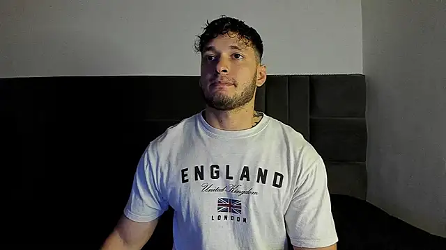 alejandro  2 online show from 11/12/25, 08:08