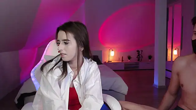 Snapshot of -Yummybabes- chatting on 12/04/24, 03:43 -Yummybabes- online show from 12/04/24, 03:43