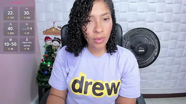 Snapshot of DannaBerry chatting on 12/16/24, 02:05 DannaBerry online show from 12/16/24, 02:05